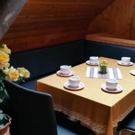 Stadtrand 3*
