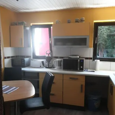 Stadtrand 3*